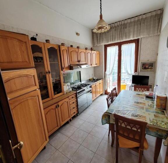 اتاق استاندارد با بالکن, Avellino Casa Centralissima
