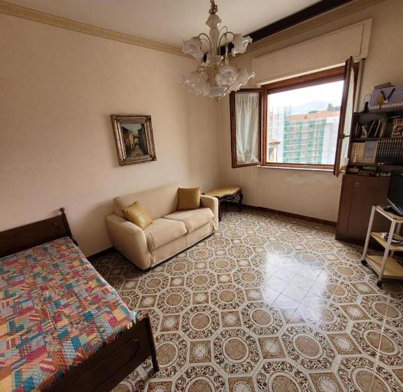 اتاق استاندارد با بالکن, Avellino Casa Centralissima