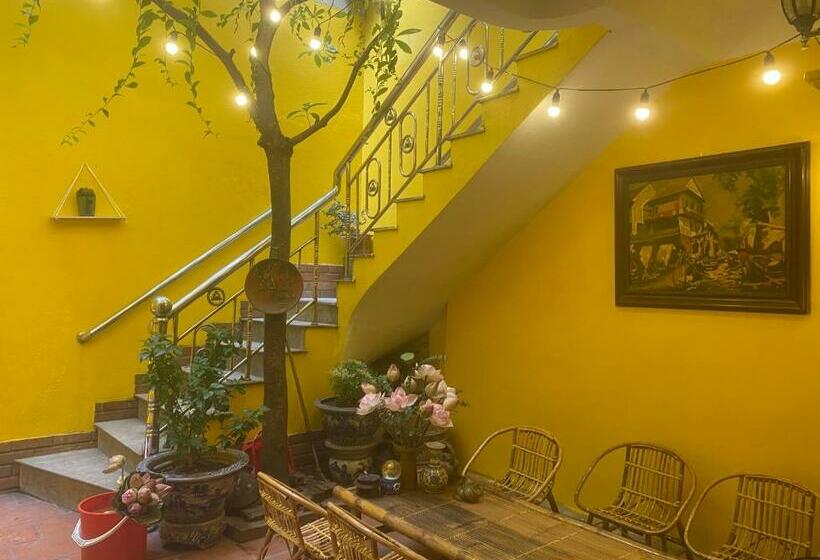 اتاق استاندارد با بالکن, Morri Homestay   Quán Thánh