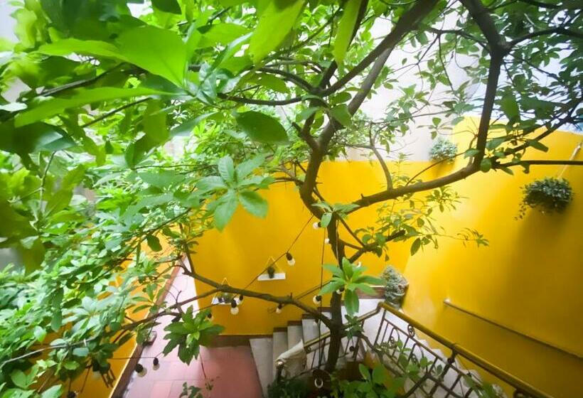 اتاق استاندارد با بالکن, Morri Homestay   Quán Thánh