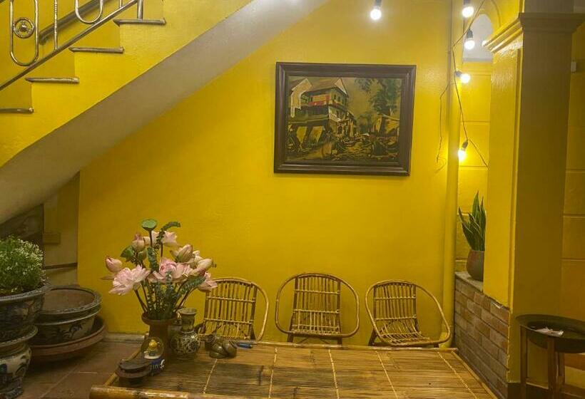 اتاق استاندارد با تخت بزرگ, Morri Homestay   Quán Thánh