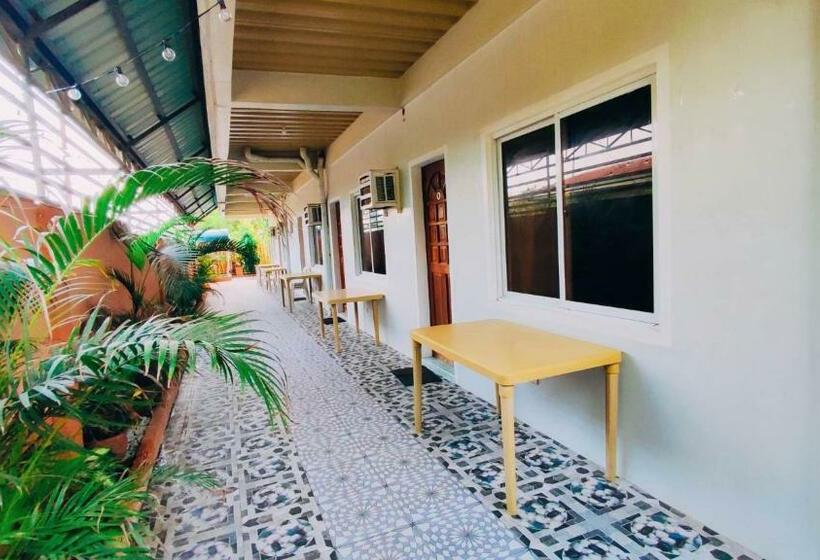 اتاق خانوادگی, Emshienell Beach Resort And Event Place