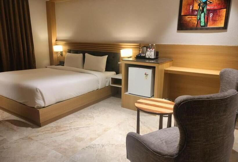 Номер Стандарт, Luxus Inn