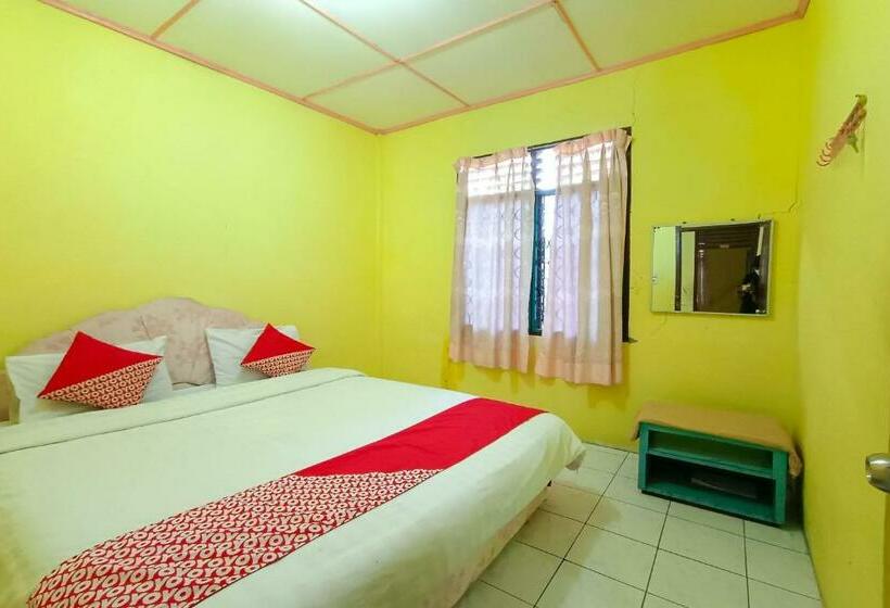 اتاق استاندارد, Oyo 92503 Penginapan & Villa Sirait
