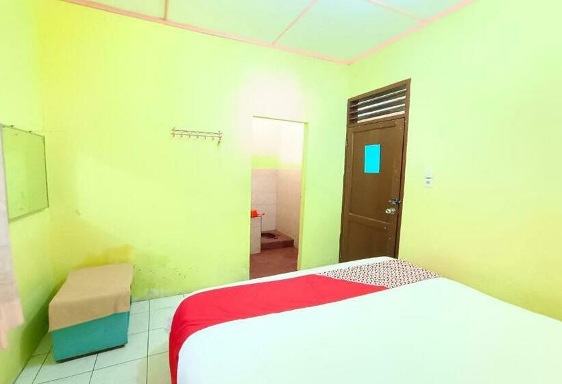 اتاق استاندارد, Oyo 92503 Penginapan & Villa Sirait