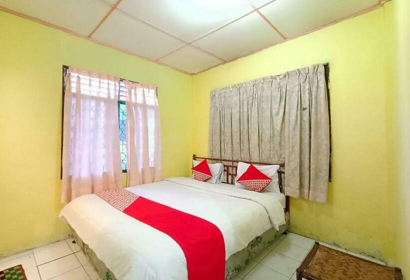 اتاق استاندارد, Oyo 92503 Penginapan & Villa Sirait