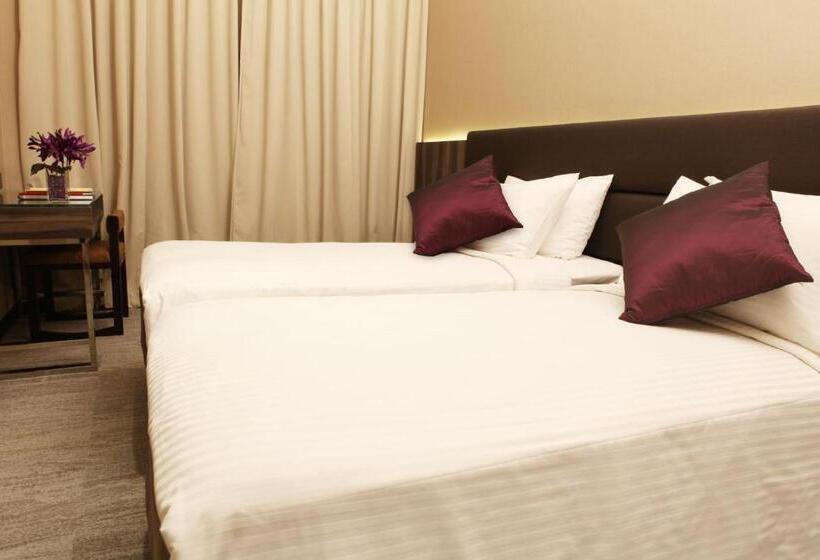 اتاق لوکس, Aqueen Hotel Paya Lebar