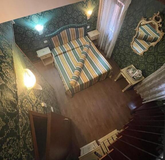 سوییت جونیور, Residenza La Campana