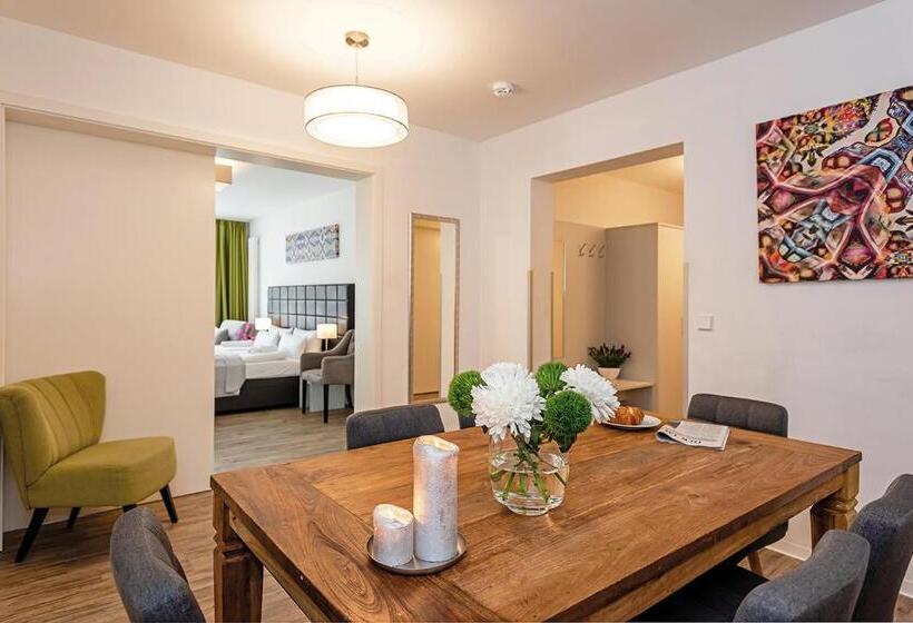 آپارتمان 3 خوابه, Apartments Rosenthal Residence