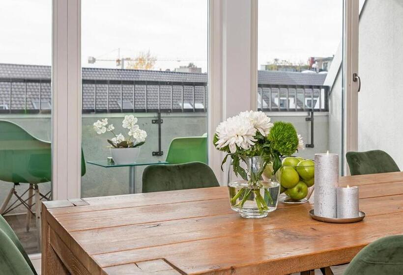 سوئیت پنت هاوس, Apartments Rosenthal Residence
