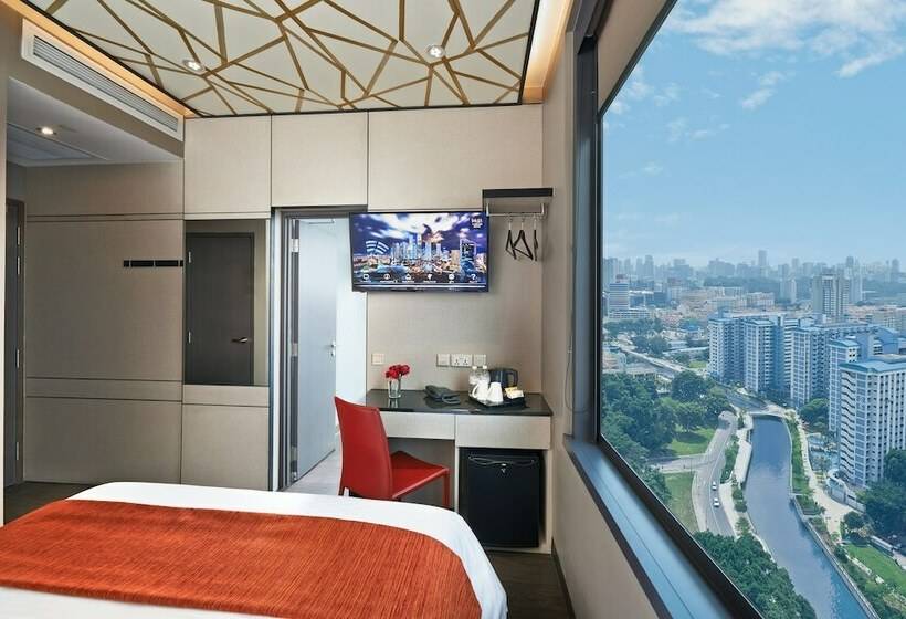 Superior Room with Balcony, Boss