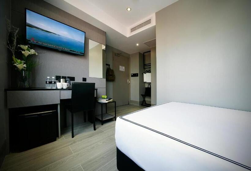 Chambre Premium, Boss