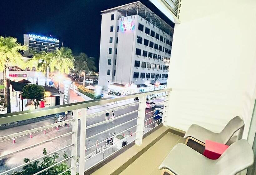 اتاق لوکس, Cenang Plaza Beach