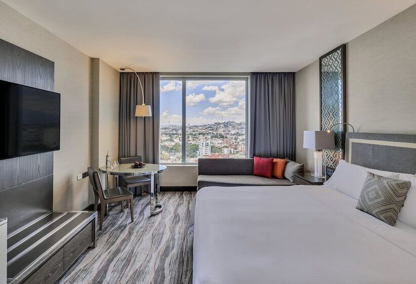 Club Room King Bed, Grand Fiesta Americana Puebla Angelópolis