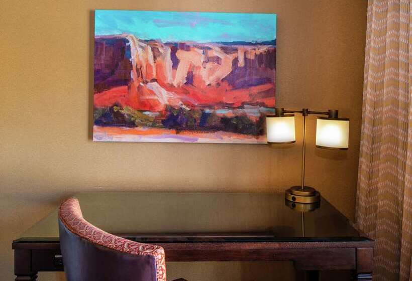 اتاق استاندارد با چشم‌انداز, Londonhouse Chicago Curio Collection By Hilton