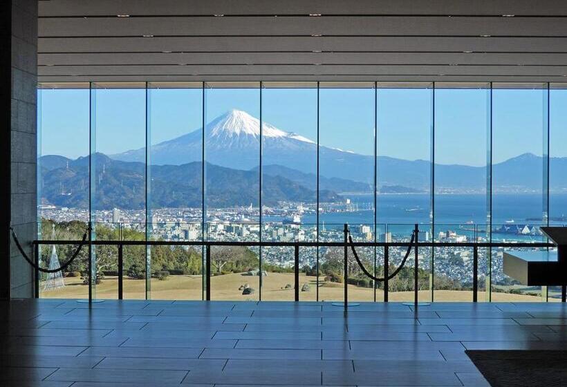 Quarto Standard com Vistas, Nippondaira