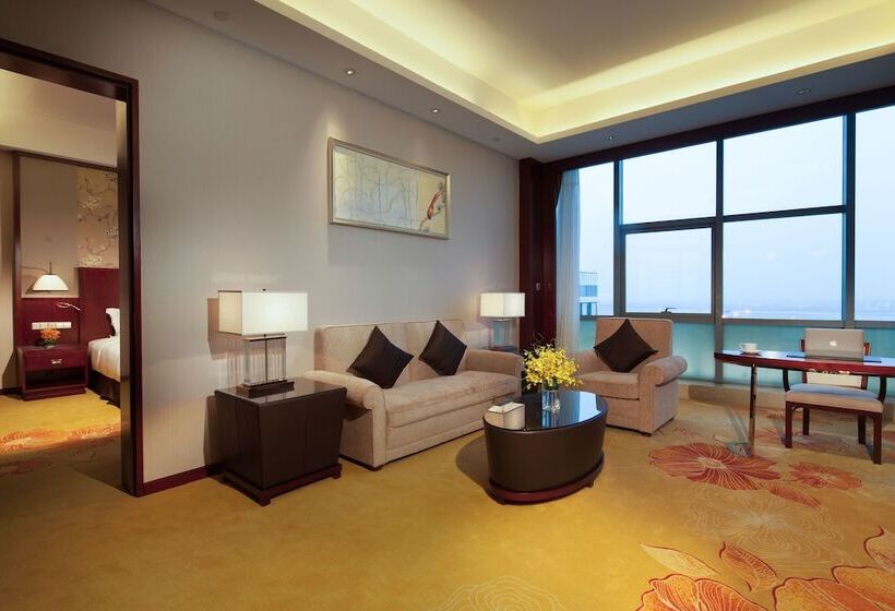 سوییت لوکس, Regal Airport Hotel Xi An