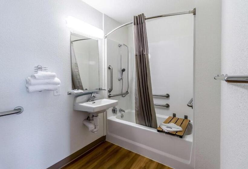 اتاق استاندارد برای معلولان, Motel 6kirkland, Wa  North Kirkland