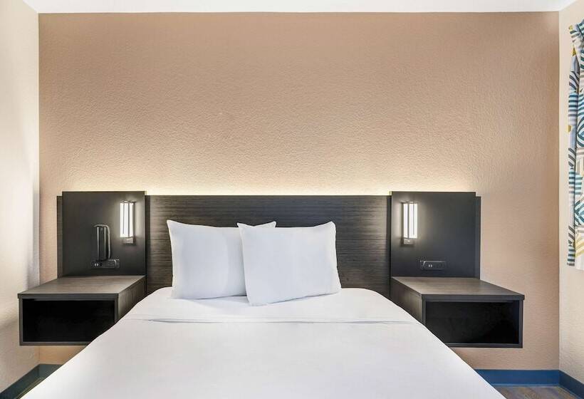 اتاق لوکس, Motel 6kirkland, Wa  North Kirkland