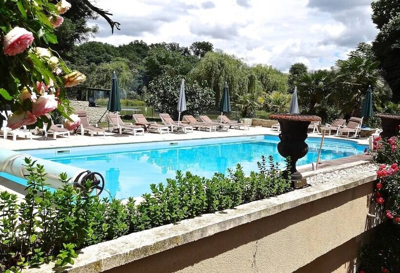 سوئیت راحتی, Château Les Vallées