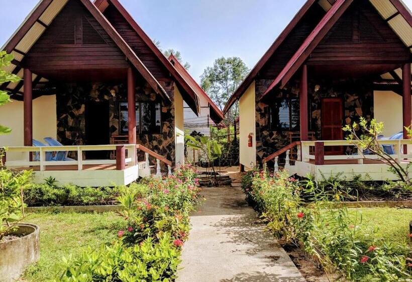بانگلوی لوکس, Lanta Summer House 1