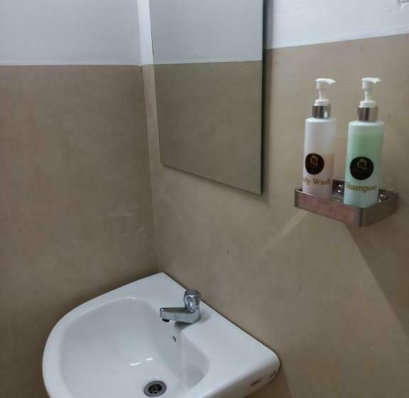 اتاق لوکس, Couple Rooms In Negombo