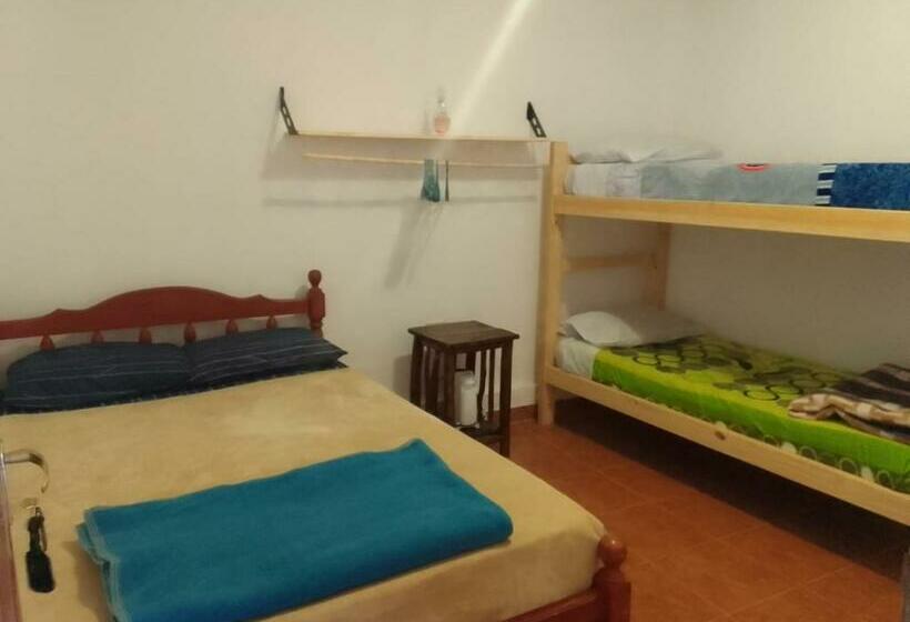 חדר משפחתי, Humapacha Hostel