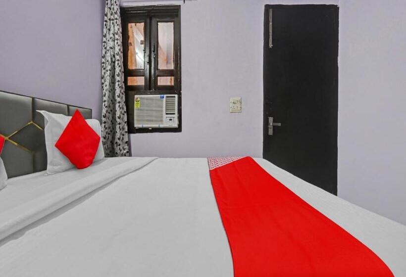 اتاق کلاسیک سه تخته, Oyo Flagship 81172 Premium Rooms