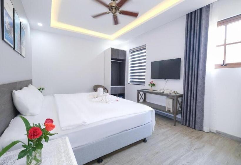 اتاق استاندارد با تخت بزرگ, Bella Hotel Phu Quoc  Free Cable Car And Water Park Tickets