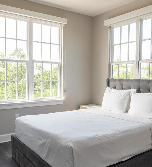 سوییت, Bywater Suite