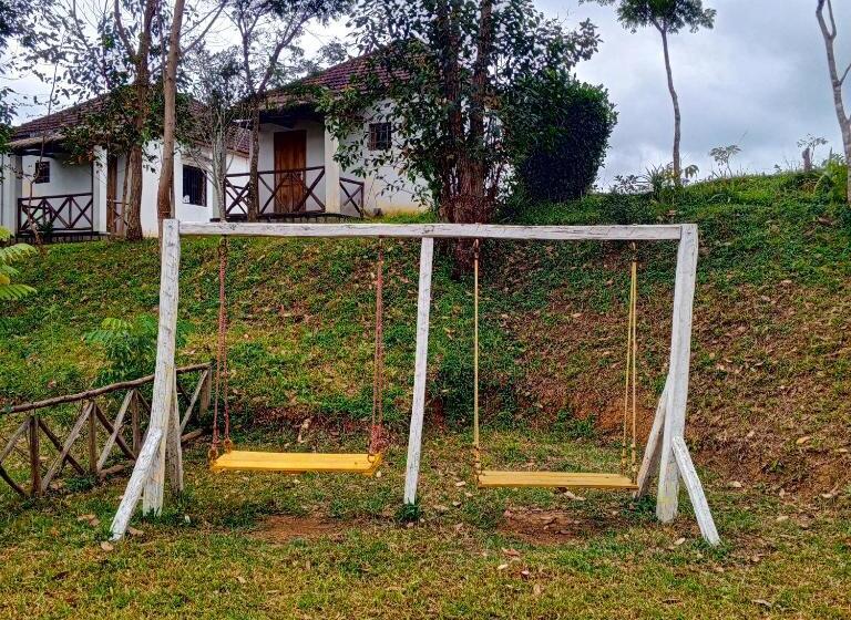 اتاق استاندارد, Andasibe Sifaka Lodge
