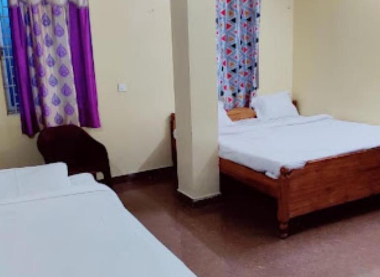اتاق لوکس, Aiims Nagar Rest House Bhubaneswar