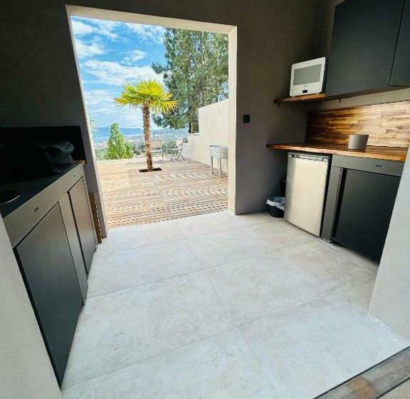اتاق استاندارد با چشم‌انداز دریا, Casa Lc Chambre2 Vue Mer Jacuzzi