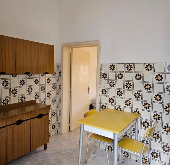 آپارتمان 1 خوابه با بالکن, Residence Arlecchino