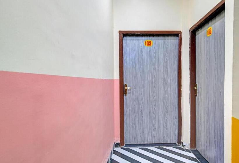 اتاق استاندارد, Spot On 81125 Hotel Ashirwad