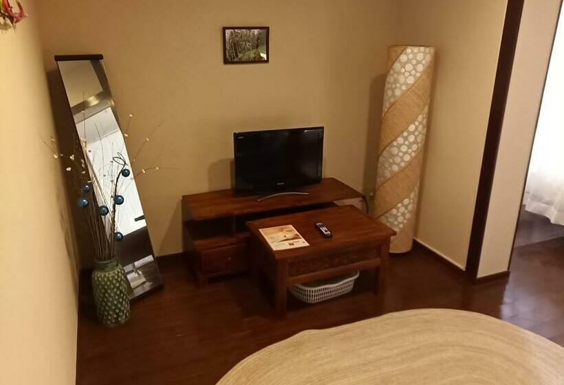سوییت سوپریور, Bali Moon