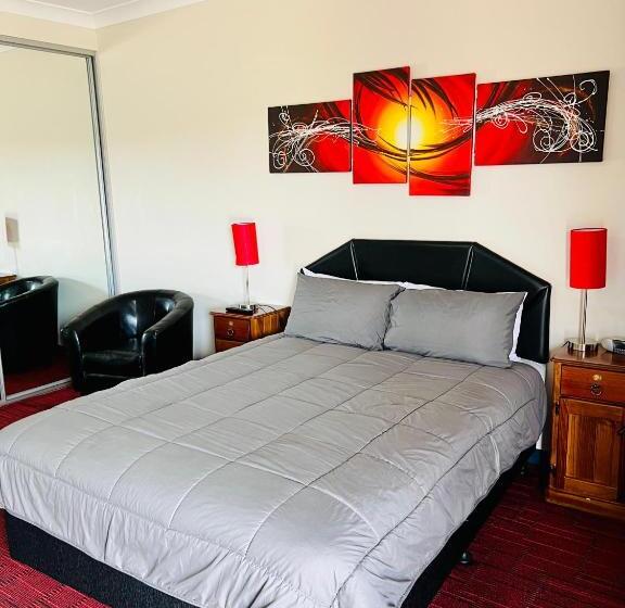 اتاق لوکس, Mirambeena Motel