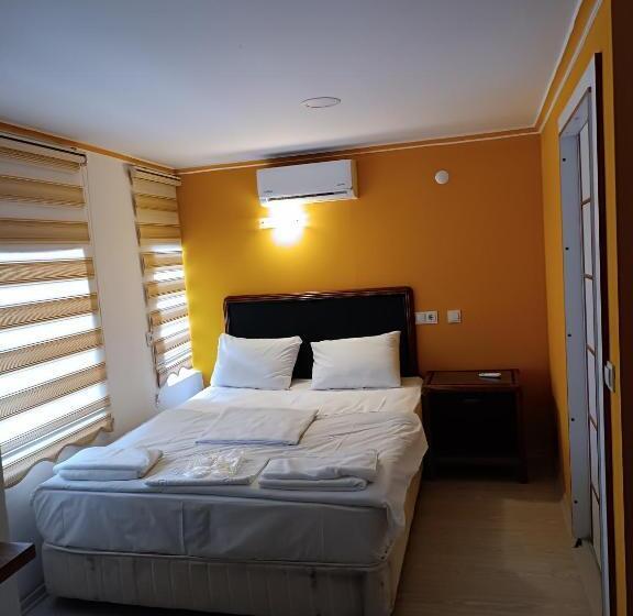 Economy Triple Room, Tag Pansiyon