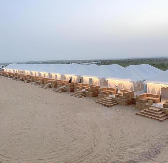 چادر با خدمات رفاهی استاندارد, Sam Desert Dunes Camp