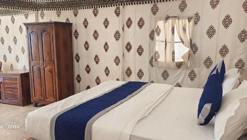 چادر با خدمات رفاهی استاندارد, Sam Desert Dunes Camp