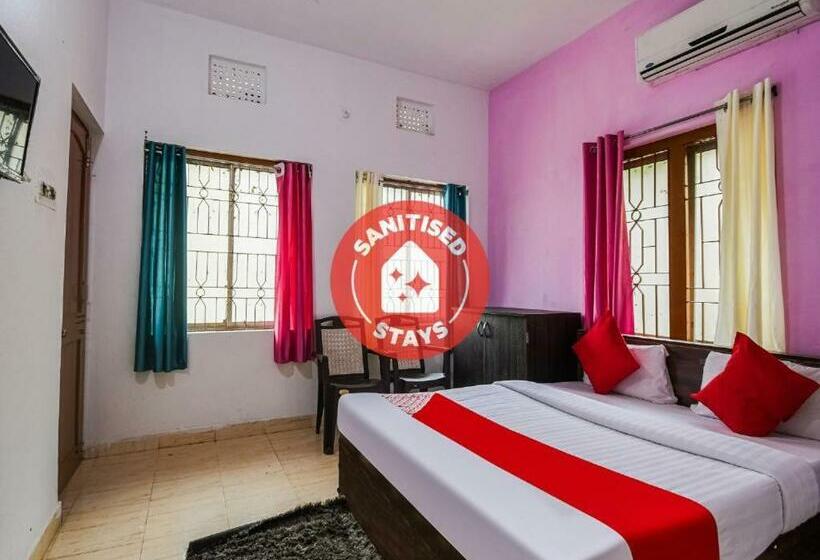 اتاق کلاسیک سه تخته, Spot On Hotel Dibyansh