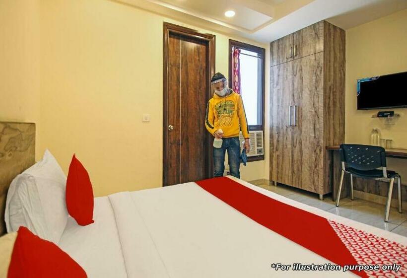 اتاق کلاسیک سه تخته, Spot On Hotel Dibyansh