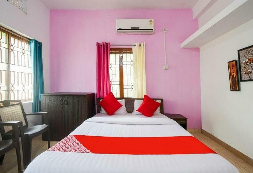 اتاق کلاسیک سه تخته, Spot On Hotel Dibyansh