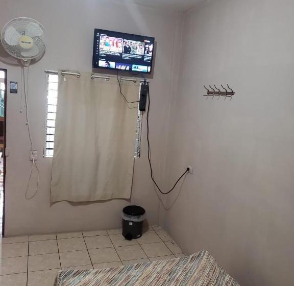 اتاق لوکس, Hostal El Porrón