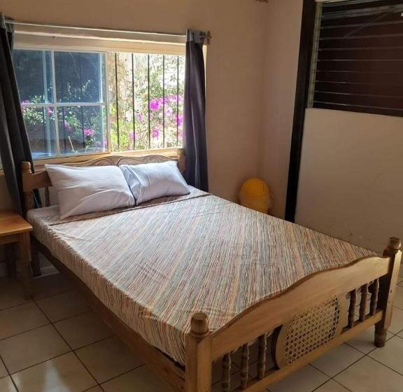 اتاق لوکس, Hostal El Porrón