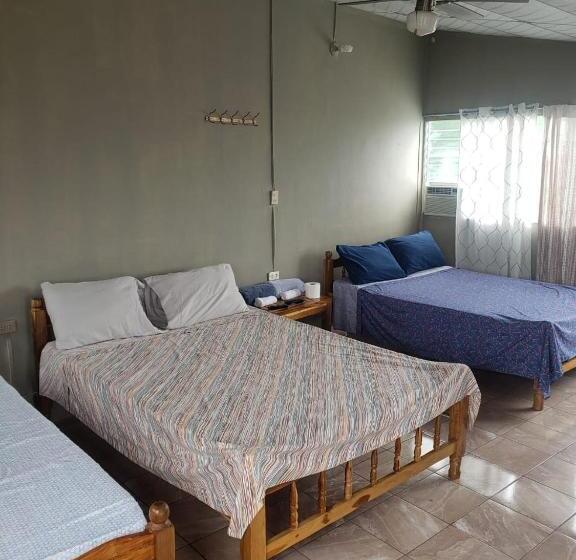 اتاق لوکس, Hostal El Porrón