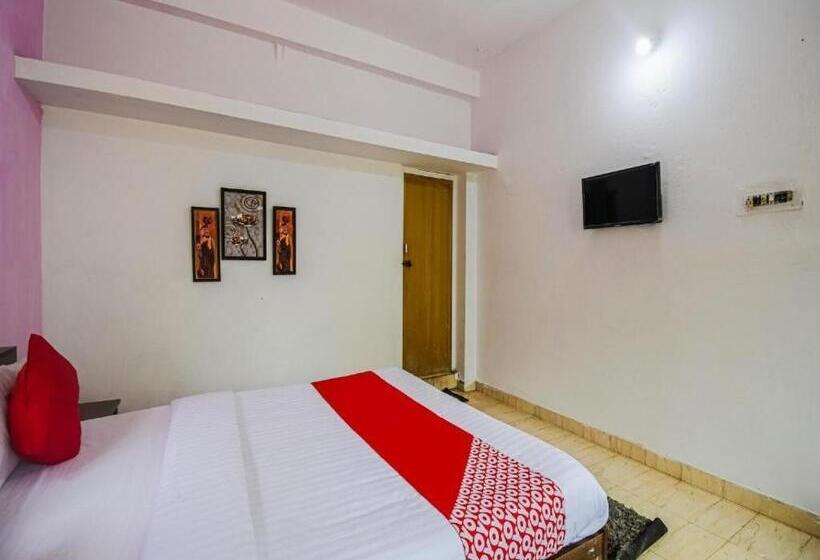 اتاق کلاسیک سه تخته, Spot On Hotel Dibyansh