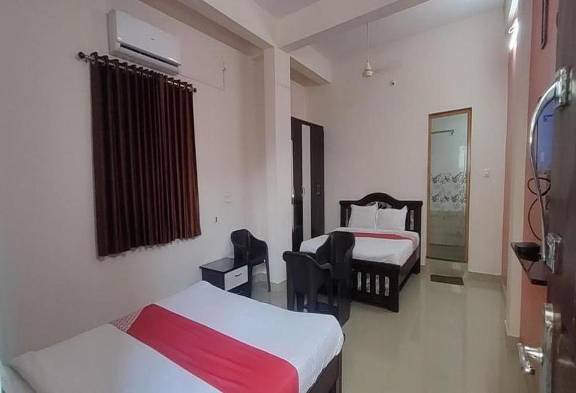 Economy Triple Room, Staymaker Anjaneya Comforts