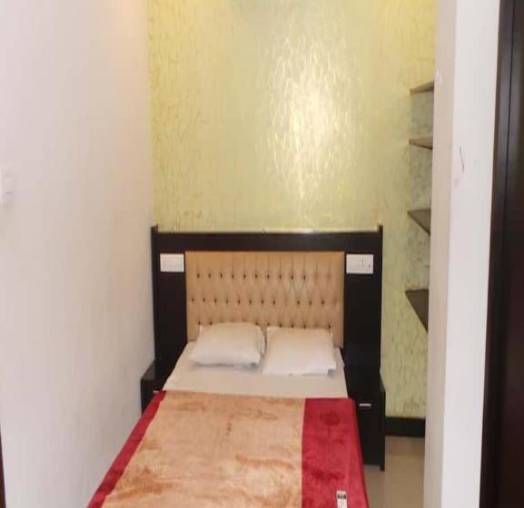 اتاق لوکس, Redbell Suites Residency