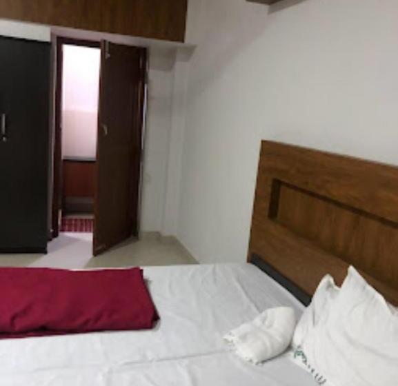 سوییت لوکس, Redbell Suites Residency